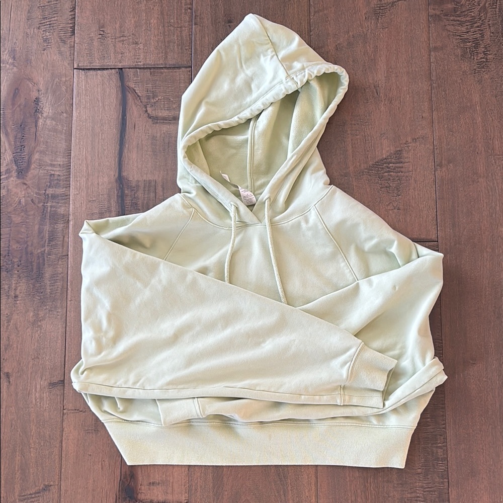 Alo Iced Green Tea Double Take Cropped Hoodie